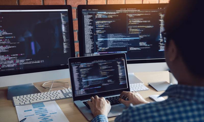 数据科学选型：R与Python如何赋能栾城县网站建设？